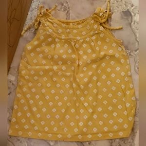 Old navy little girls 5t shirt